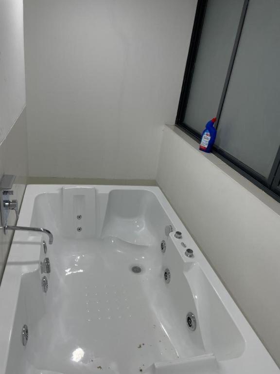 Royal Nest Premium Hotel Pune Bagian luar foto