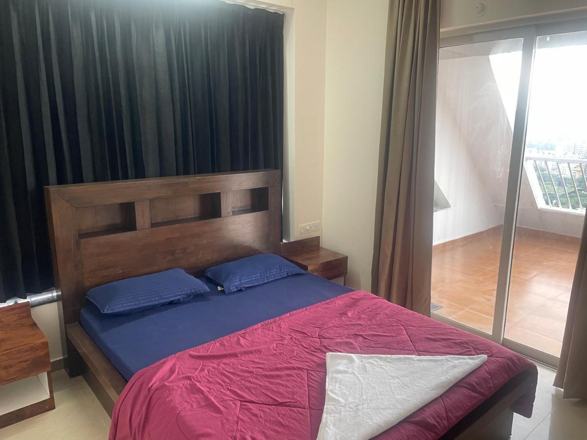Royal Nest Premium Hotel Pune Bagian luar foto