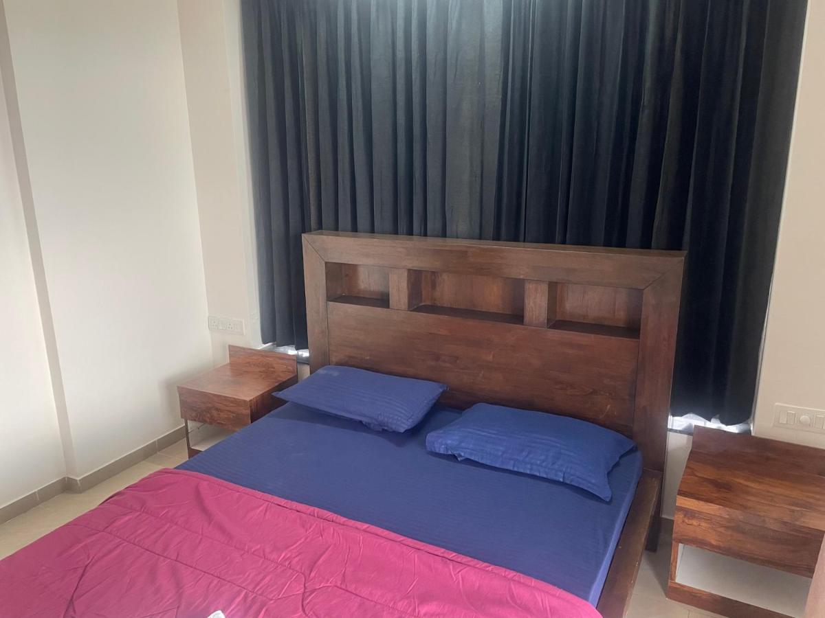 Royal Nest Premium Hotel Pune Bagian luar foto